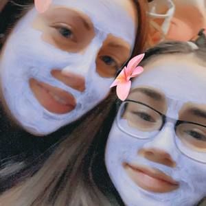 Meet your Posher, Ari